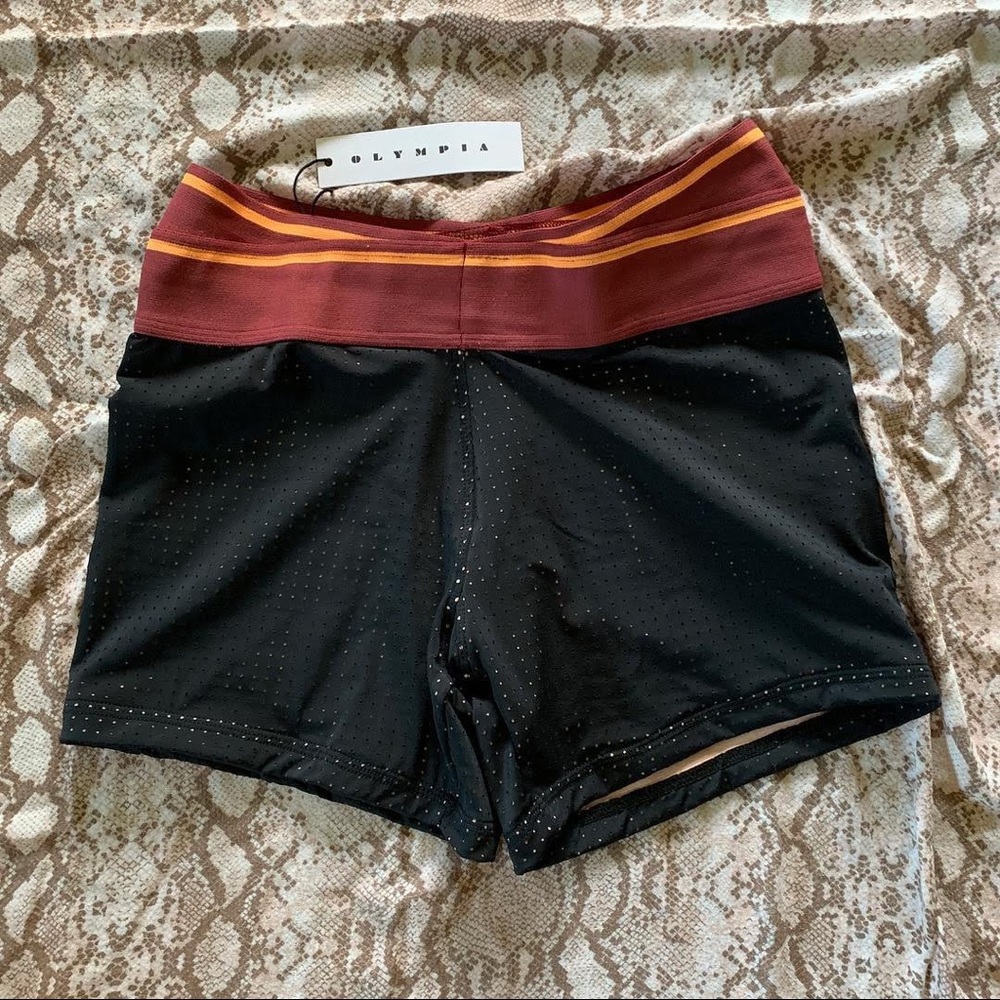 NWT Olympia Activewear naxo shorts small